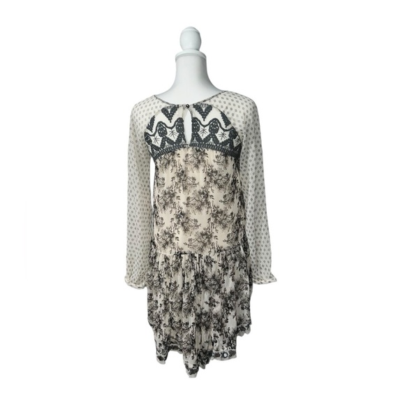 Free people Elsie Sheer Lace Boho Dress in Magnolia Combo in XS - Picture 6 of 10